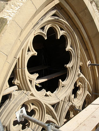 Main window tracery: condition of sandstone masonry.