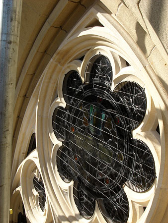 Main window tracery: replacement masonry.