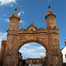 Monuments and Memorials - Fettercairn Arch