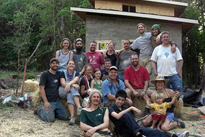 LTM Visit to Oregon, America to teach Lime Mortar Coatings at a Straw Bale Building Workshop.